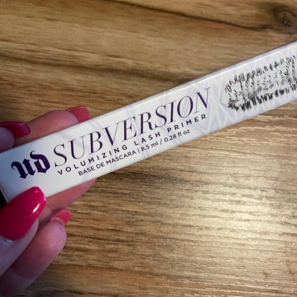 UD Subversion Volumizing Lash Primer